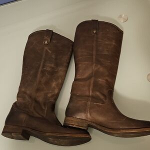 Frye Tan Leather Interior